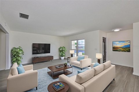 Condo in Sun City Center, Florida, 2 bedrooms  № 1800464 - photo 5