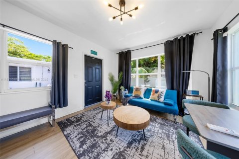 Immobilier commercial à louer à Miami, Floride: 1 chambre, 41.06 m2 № 2013535 - photo 6