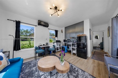 Immobilier commercial à louer à Miami, Floride: 1 chambre, 41.06 m2 № 2013535 - photo 3