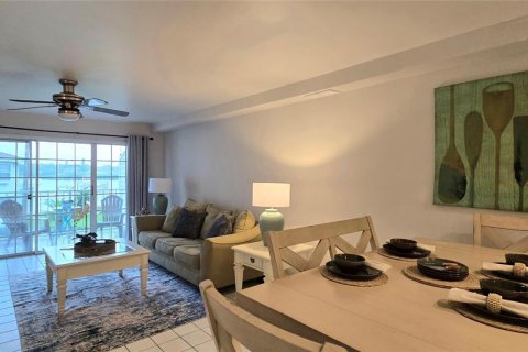 Touwnhouse à vendre à Indian Shores, Floride: 3 chambres, 139.35 m2 № 2411388 - photo 5