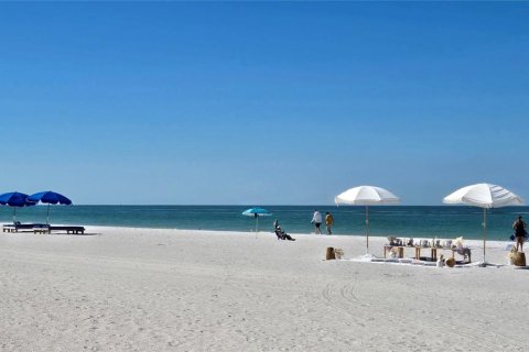 Touwnhouse à vendre à Indian Shores, Floride: 3 chambres, 139.35 m2 № 2411388 - photo 21