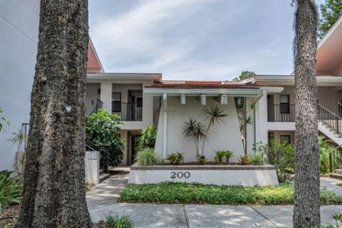 Condo in Tarpon Springs, Florida, 2 bedrooms  № 1679332 - photo 3