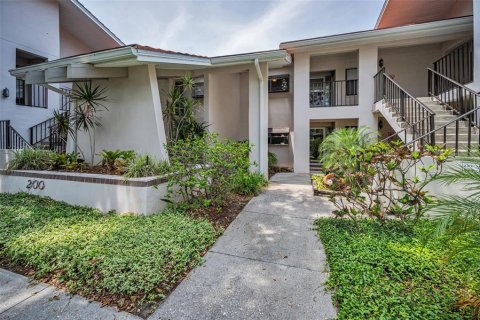 Condo in Tarpon Springs, Florida, 2 bedrooms  № 1679332 - photo 4