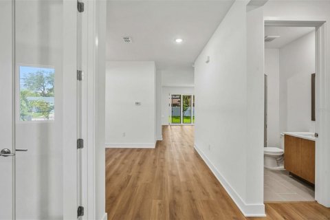 Купить виллу или дом в Тампа, Флорида 11 комнат, 265.42м2, № 2226838 - фото 3