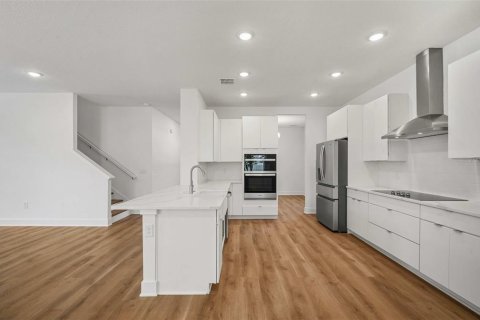 Купить виллу или дом в Тампа, Флорида 11 комнат, 265.42м2, № 2226838 - фото 4