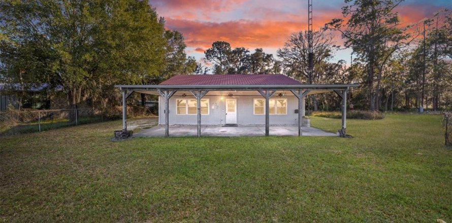 Casa en Fort MC Coy, Florida 3 dormitorios, 183.57 m2 № 1559986