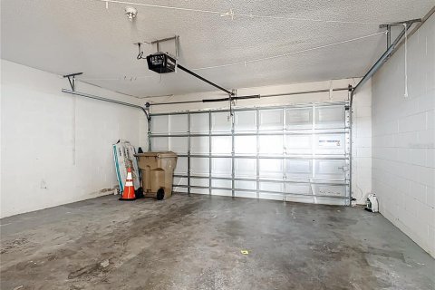 Villa ou maison à vendre à Kissimmee, Floride: 3 chambres, 114.18 m2 № 2115162 - photo 25