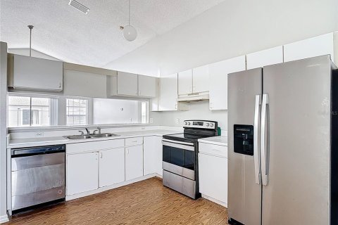 Villa ou maison à vendre à Kissimmee, Floride: 3 chambres, 114.18 m2 № 2115162 - photo 3