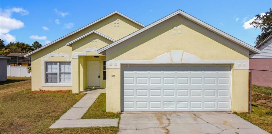 Villa ou maison à Kissimmee, Floride 3 chambres, 114.18 m2 № 2115162