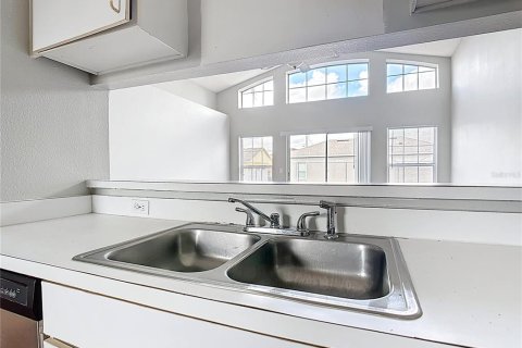 Villa ou maison à vendre à Kissimmee, Floride: 3 chambres, 114.18 m2 № 2115162 - photo 8