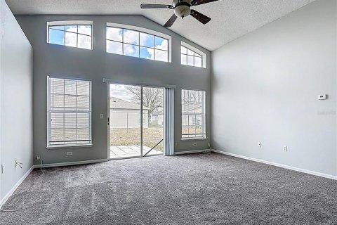 Villa ou maison à vendre à Kissimmee, Floride: 3 chambres, 114.18 m2 № 2115162 - photo 2