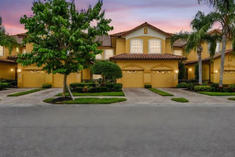 Copropriété à vendre à Lakewood Ranch, Floride: 3 chambres, 168.34 m2 № 1911566 - photo 1