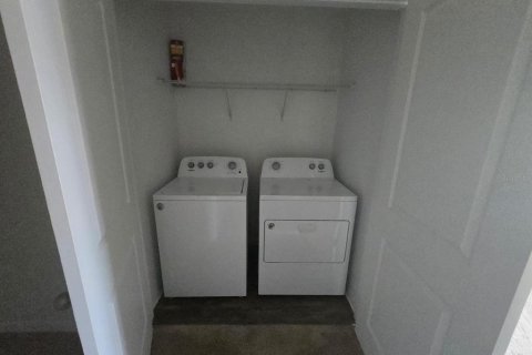 Touwnhouse à louer à Davenport, Floride: 3 chambres, 130.43 m2 № 2112510 - photo 11