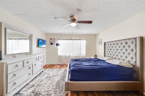 Condo in Coral Springs, Florida, 2 bedrooms  № 2086555 - photo 6