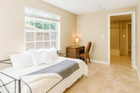 Casa en alquiler en Seminole, Florida, 5 dormitorios, 195.56 m2 № 1909796 - foto 10
