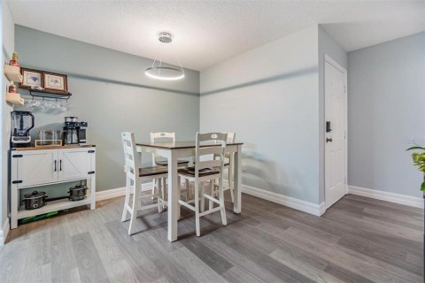 Condo in Tampa, Florida, 3 bedrooms  № 1529130 - photo 12
