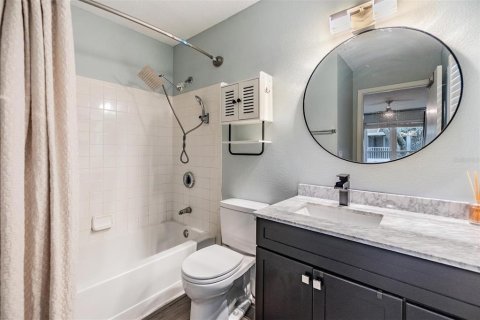 Condo in Tampa, Florida, 3 bedrooms  № 1529130 - photo 14