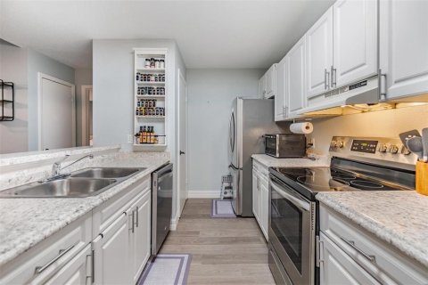 Condo in Tampa, Florida, 3 bedrooms  № 1529130 - photo 6