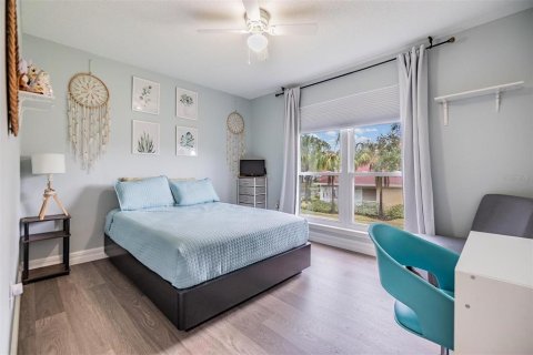 Condo in Tampa, Florida, 3 bedrooms  № 1529130 - photo 15