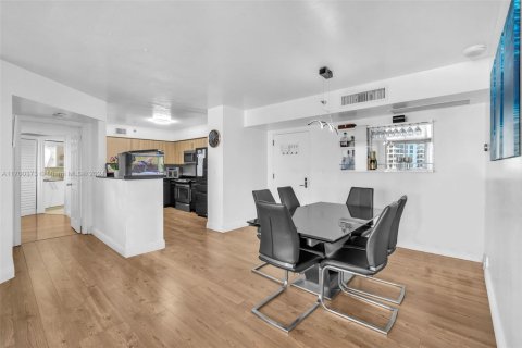 Купить кондоминиум в Авентура, Флорида 2 спальни, 109.72м2, № 1700046 - фото 6