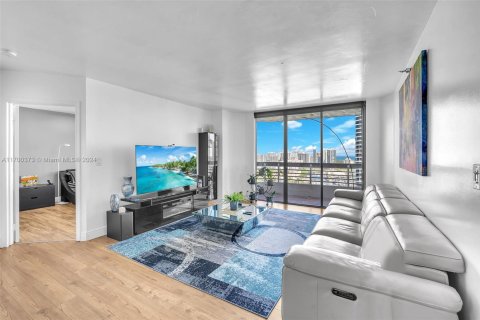 Купить кондоминиум в Авентура, Флорида 2 спальни, 109.72м2, № 1700046 - фото 3