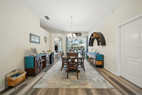 House in Valrico, Florida 4 bedrooms, 226.77 sq.m. № 1903094 - photo 5