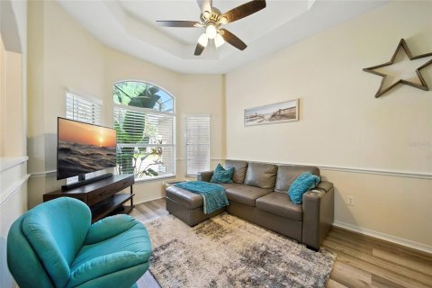 House in Valrico, Florida 4 bedrooms, 226.77 sq.m. № 1903094 - photo 4