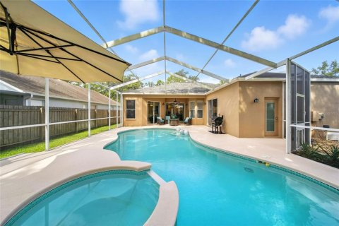 House in Valrico, Florida 4 bedrooms, 226.77 sq.m. № 1903094 - photo 2
