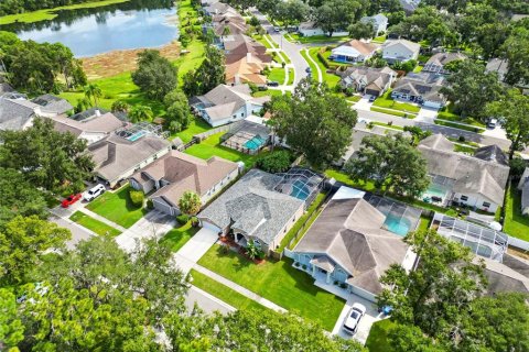 House in Valrico, Florida 4 bedrooms, 226.77 sq.m. № 1903094 - photo 27
