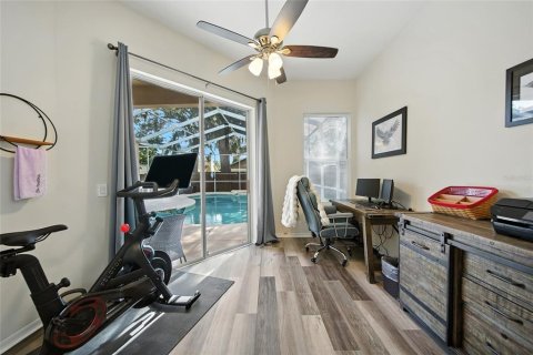 House in Valrico, Florida 4 bedrooms, 226.77 sq.m. № 1903094 - photo 11