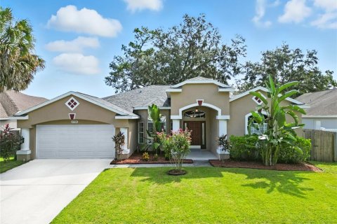House in Valrico, Florida 4 bedrooms, 226.77 sq.m. № 1903094 - photo 1