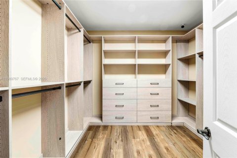 Купить виллу или дом в Уэст-Палм-Бич, Флорида 3 спальни, 235.32м2, № 2055593 - фото 21