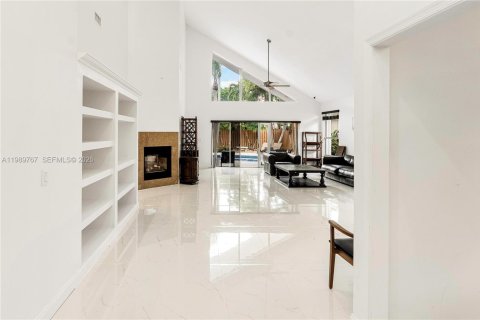 Купить виллу или дом в Уэст-Палм-Бич, Флорида 3 спальни, 235.32м2, № 2055593 - фото 8