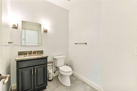 Купить виллу или дом в Уэст-Палм-Бич, Флорида 3 спальни, 235.32м2, № 2055593 - фото 27