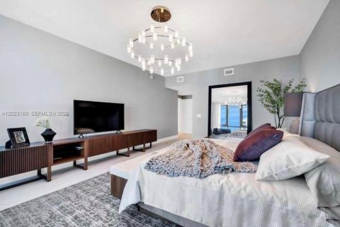 Condominio en venta en North Miami Beach, Florida, 3 dormitorios, 206.71 m2 № 2244351 - foto 8