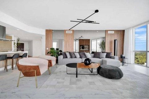 Condominio en venta en North Miami Beach, Florida, 3 dormitorios, 206.71 m2 № 2244351 - foto 5