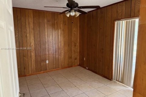 Immobilier commercial à vendre à Miramar, Floride: 208.29 m2 № 1955586 - photo 11