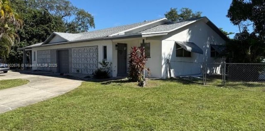 Immobilier commercial à Miramar, Floride 208.29 m2 № 1955586