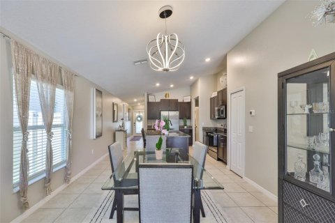 House in Ruskin, Florida 3 bedrooms, 134.8 sq.m. № 1841838 - photo 18
