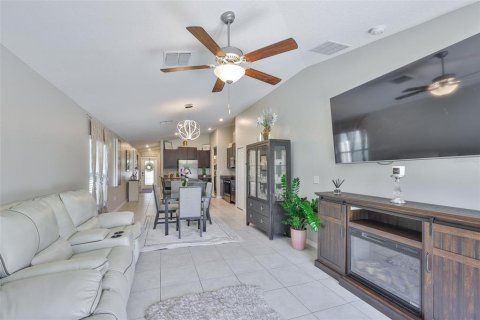 House in Ruskin, Florida 3 bedrooms, 134.8 sq.m. № 1841838 - photo 19