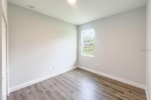 House in DeLand, Florida 4 bedrooms, 156.73 sq.m. № 2410458 - photo 7