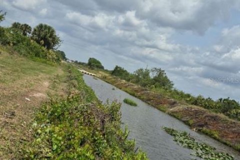 Terreno en venta en Okeechobee, Florida № 1598122 - foto 10