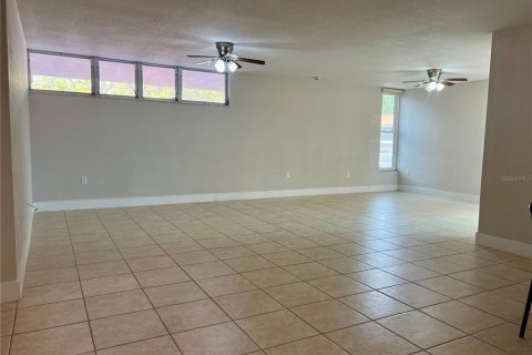 Copropriété à vendre à Dunedin, Floride: 2 chambres, 123.56 m2 № 2101730 - photo 13