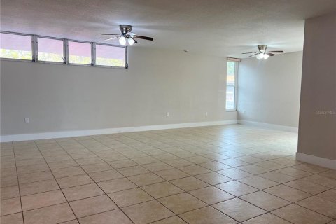 Copropriété à vendre à Dunedin, Floride: 2 chambres, 123.56 m2 № 2101730 - photo 12