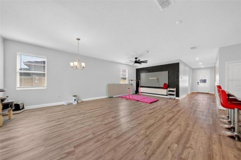 Villa ou maison à vendre à Clermont, Floride: 4 chambres, 184.23 m2 № 2342364 - photo 10