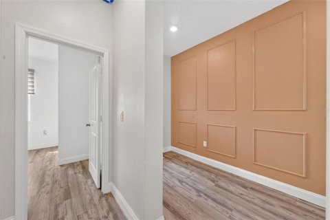 Villa ou maison à vendre à Clermont, Floride: 4 chambres, 184.23 m2 № 2342364 - photo 18