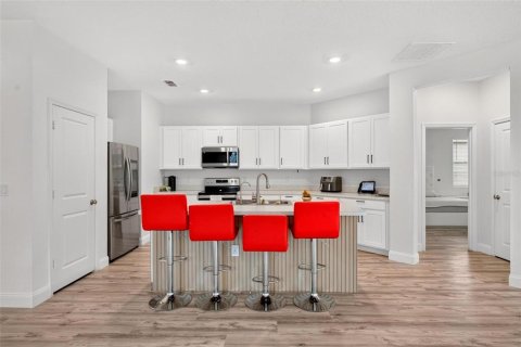 Villa ou maison à vendre à Clermont, Floride: 4 chambres, 184.23 m2 № 2342364 - photo 6
