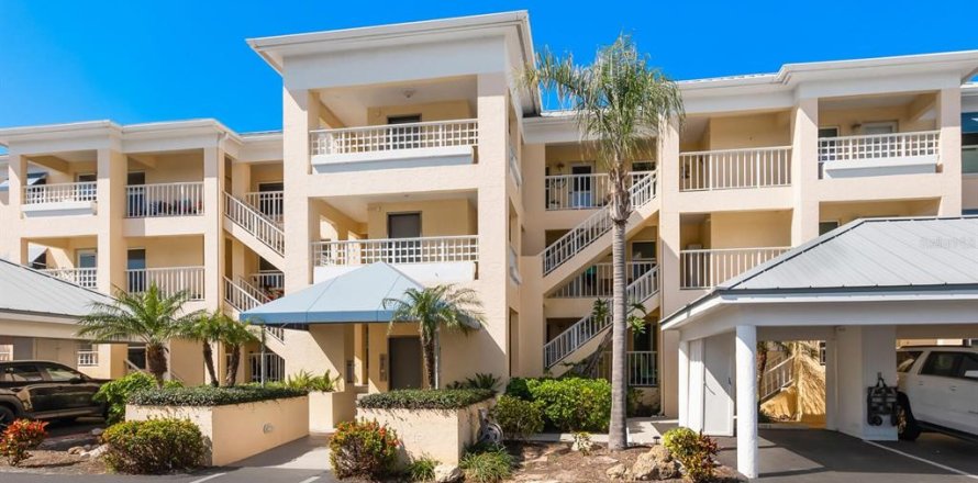 Condo in Englewood, Florida, 2 bedrooms № 1548187