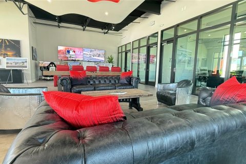 Propiedad comercial en venta en Sebring, Florida № 1666766 - foto 8