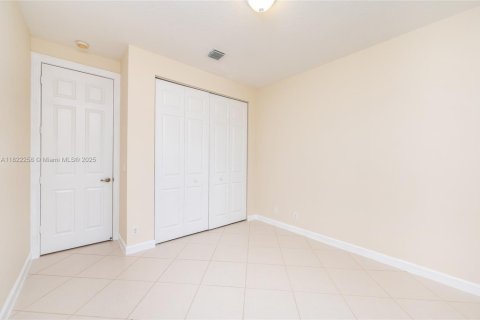 House in Pembroke Pines, Florida 5 bedrooms, 261.98 sq.m. № 1787257 - photo 22